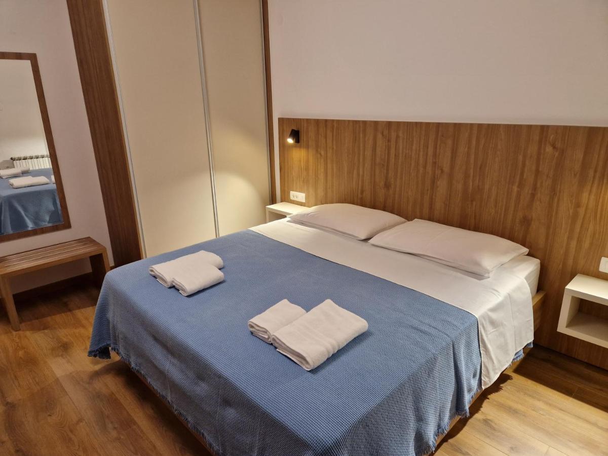 Apartments Cerovic Malinska Ngoại thất bức ảnh