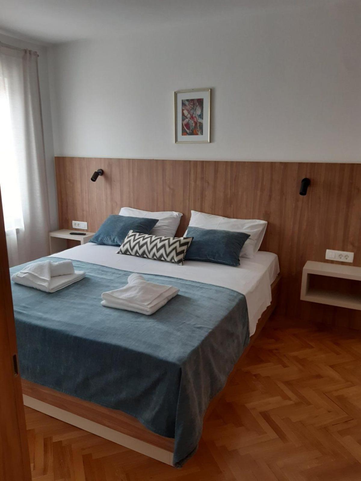 Apartments Cerovic Malinska Ngoại thất bức ảnh